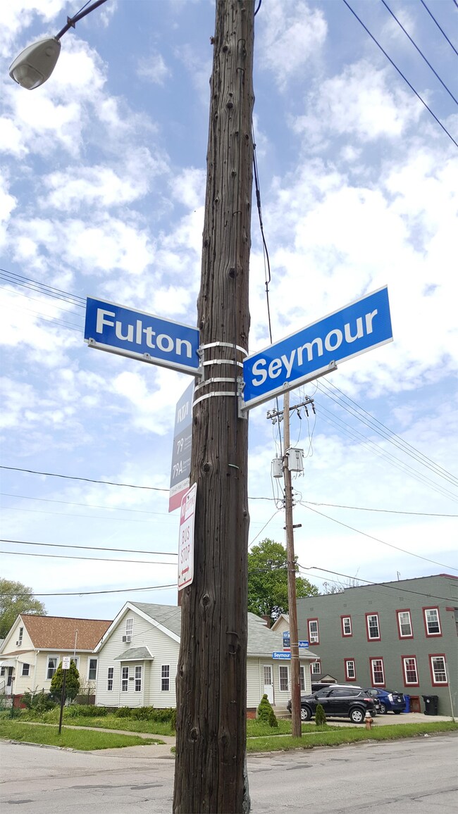 Building Photo - 3441 Seymour Ave