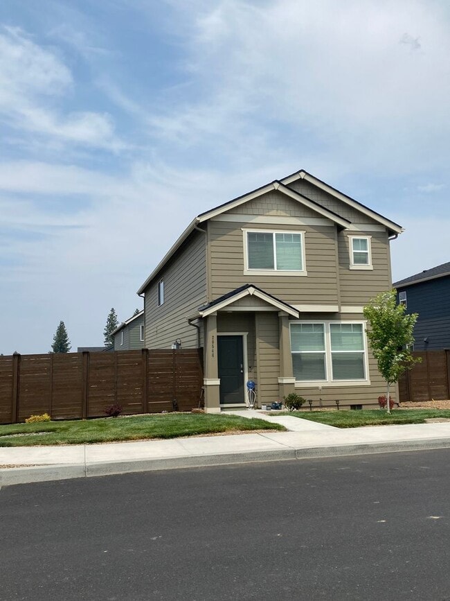 Building Photo - 20546 SE Cameron Ave