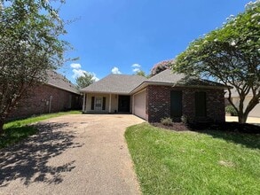 Building Photo - 3995 Water Oak Dr