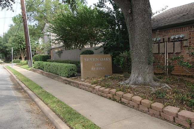 Building Photo - 1201 Bering Dr