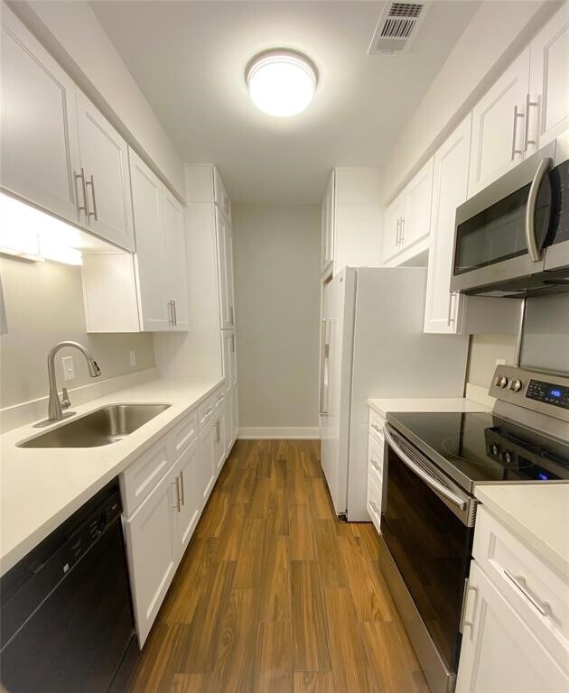 Building Photo - 9707 Richmond Ave.