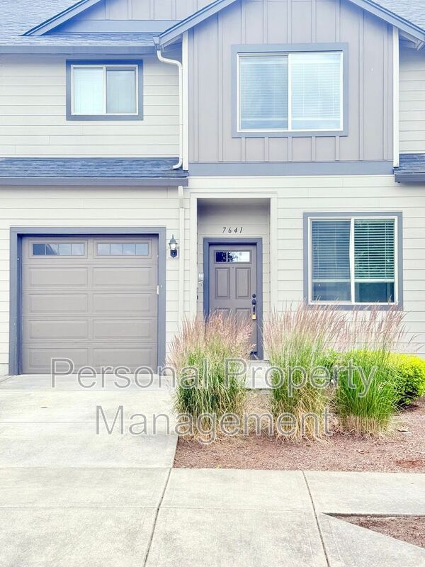 Foto principal - 7641 NE 31st Cir