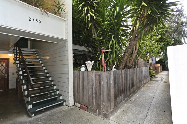 Foto del edificio - 2150 Taylor St