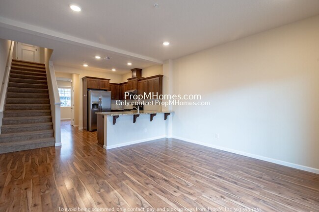 Foto del edificio - Spacious Three Bedroom Home In North Bethany!