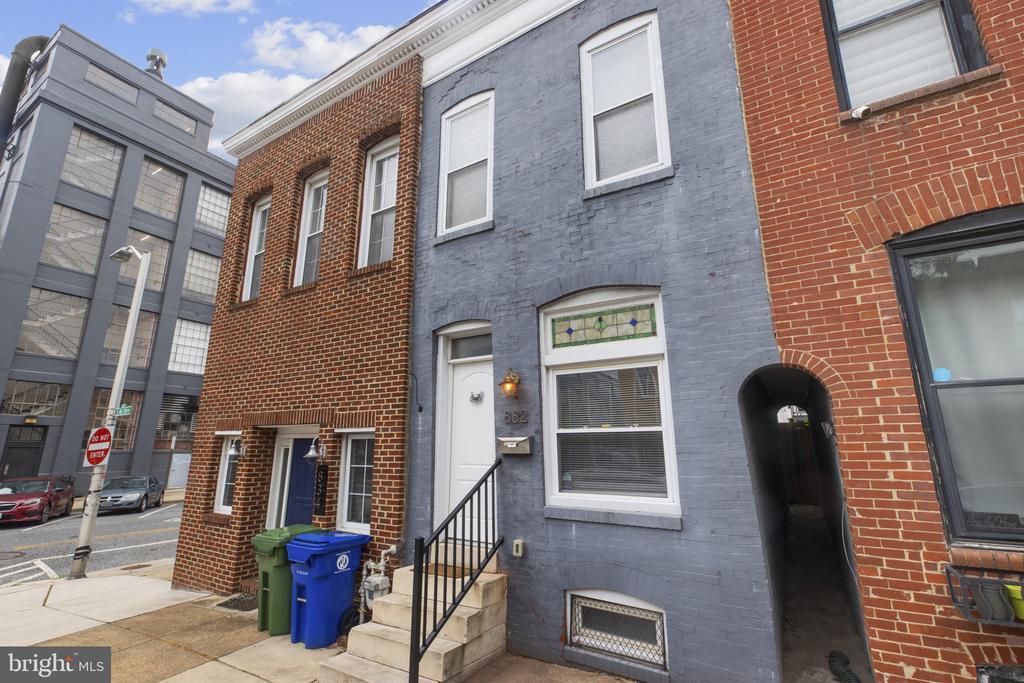 Foto principal - 832 S Milton Ave