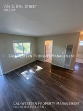 Building Photo - 724 S 8th St