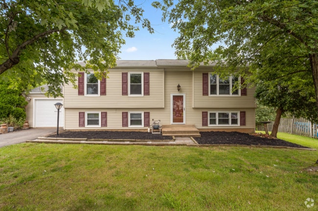Building Photo - 13355 Jasper Ct