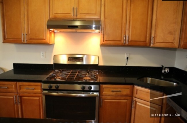 Foto del edificio - 7302 Ditmars Blvd