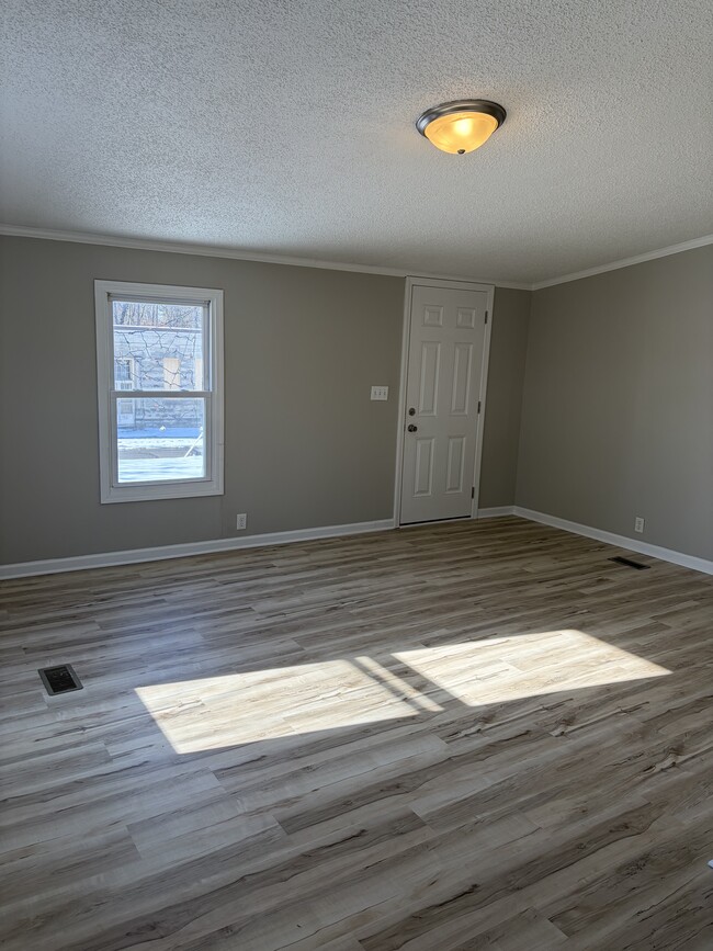 Building Photo - 509 N Madison St