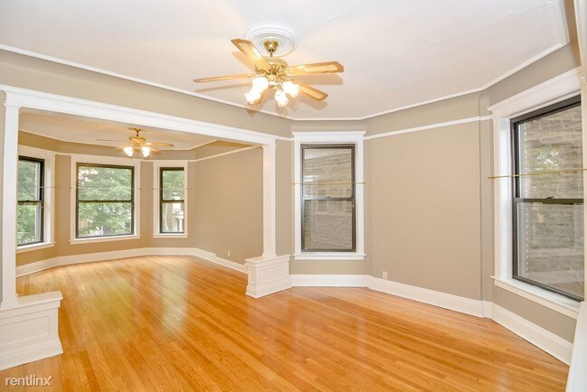 Building Photo - 1311 W Newport Ave