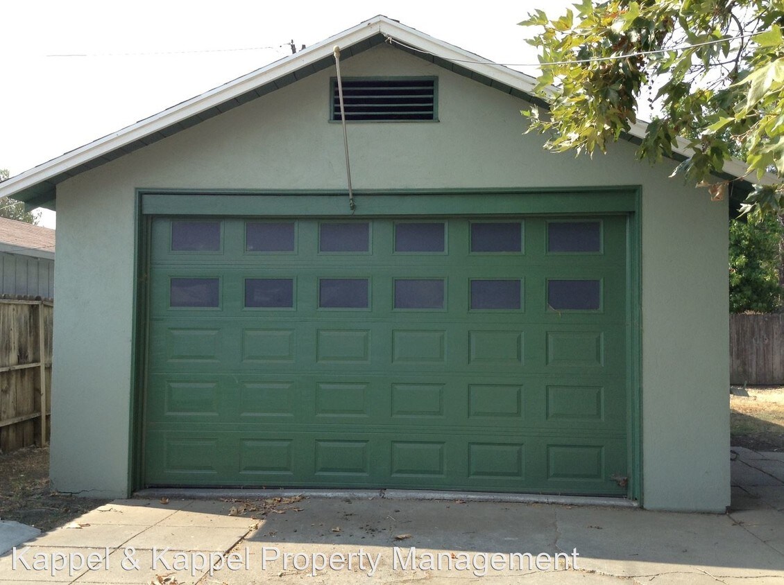 Primary Photo - 905 Garfield St