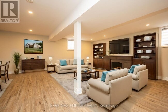 Building Photo - 3580 Canfield Crescent