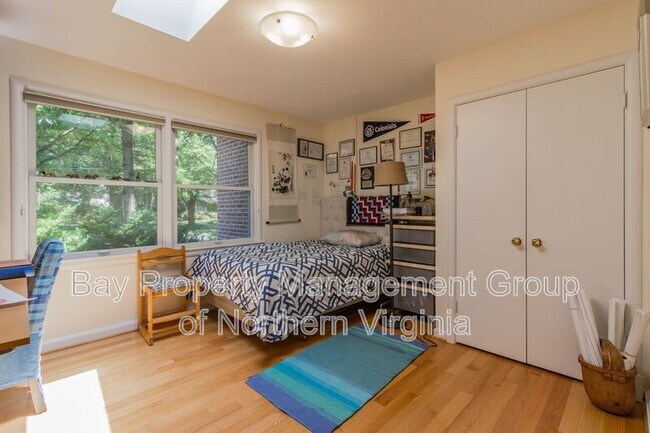 Foto del edificio - 3404 Mansfield Rd