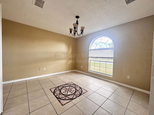 Photo - 127 Appian Way Apartment