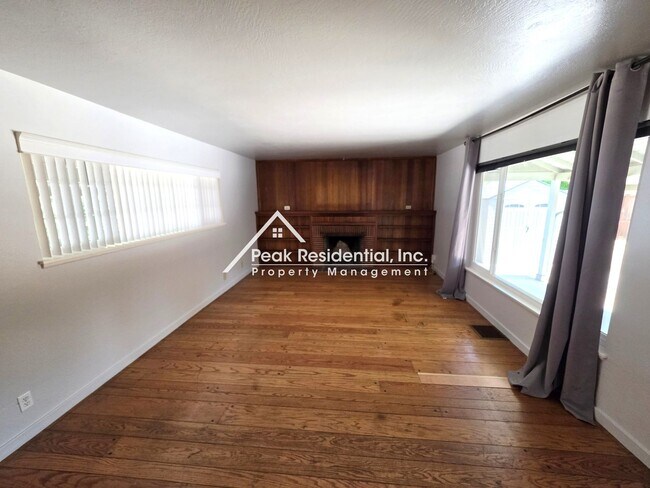 Foto del edificio - Very Nice 3bd/1.5ba House!