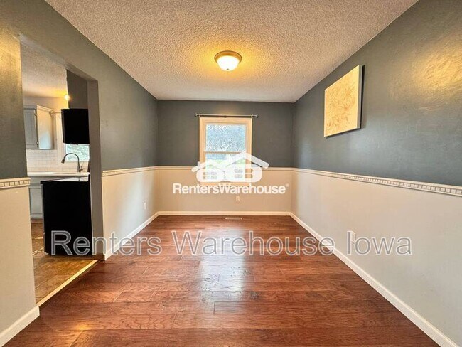 Building Photo - 3740 SW 34th St