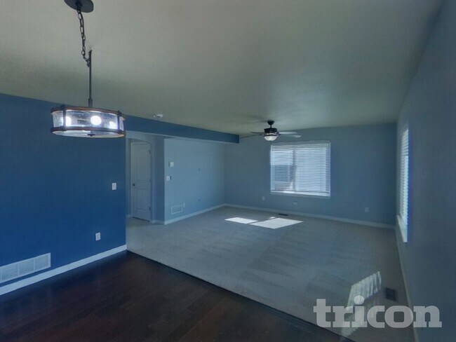 Foto del edificio - 9766 Silver Stirrup Dr