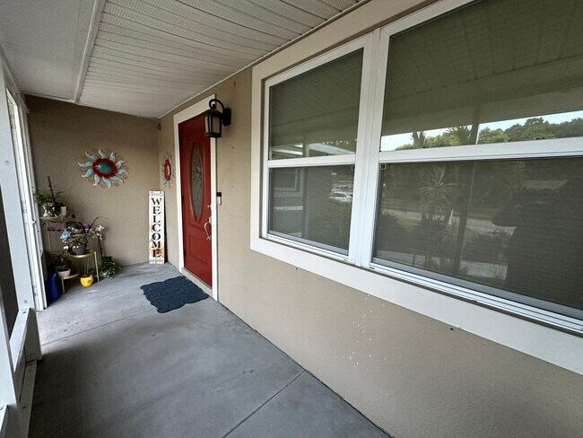 Building Photo - 2461 Clematis St