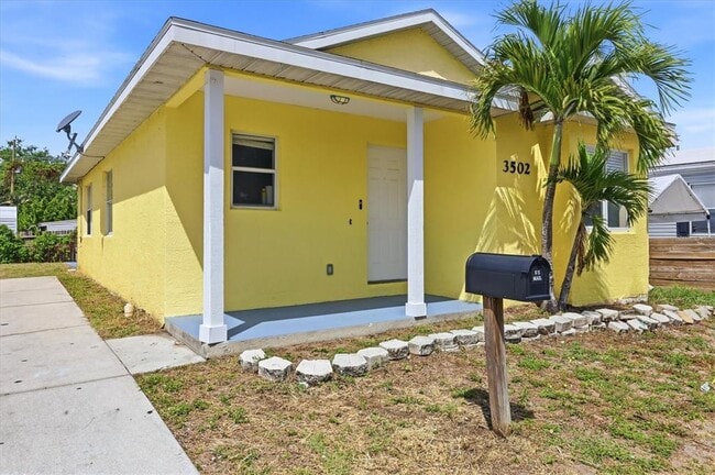 Foto del edificio - 3502 19th St W