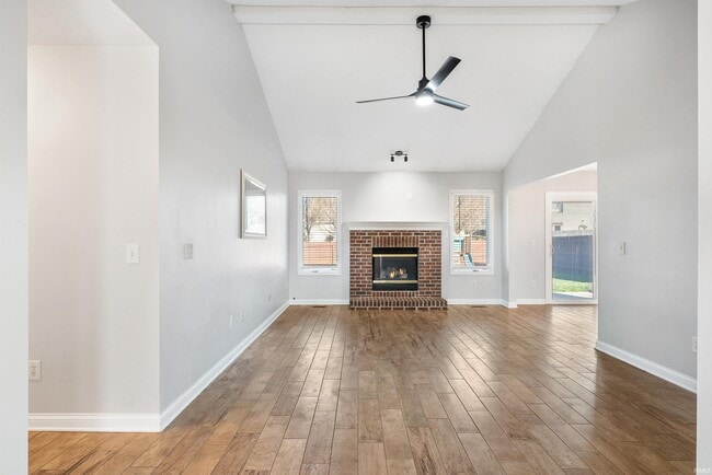 Building Photo - 15007 Knobcone Ct
