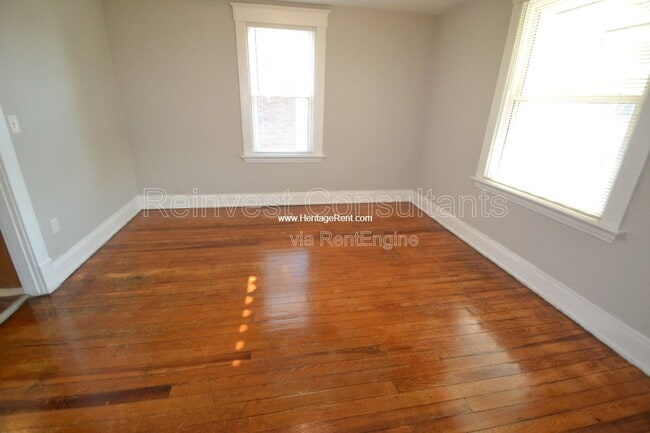 Photo - 4423 Greenlee Ave Apartment