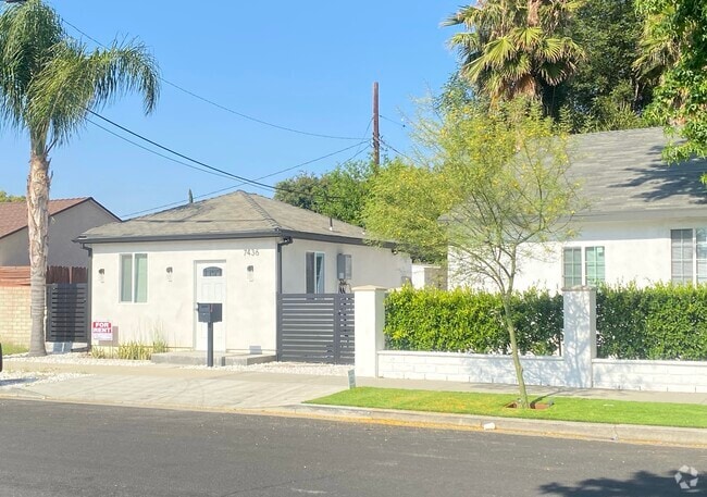 Building Photo - 7346 Ruffner Ave