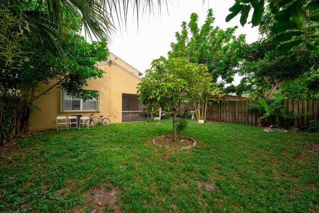 Foto del edificio - 2379 NW 33rd Terrace