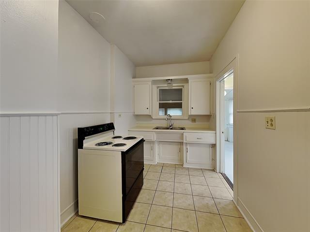 Building Photo - 3333 W 6th St