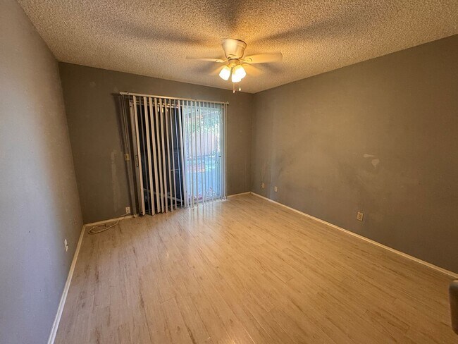 Foto del edificio - Cozy 2 bedroom 1 bathroom
