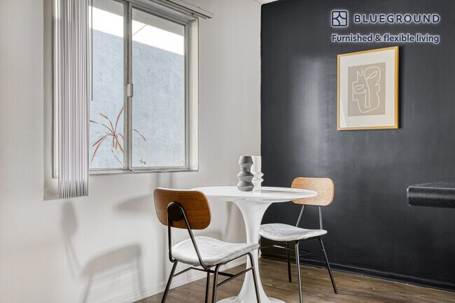 Foto del edificio - 4221 W Kling St