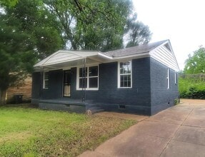Building Photo - 1535 Oberle Ave
