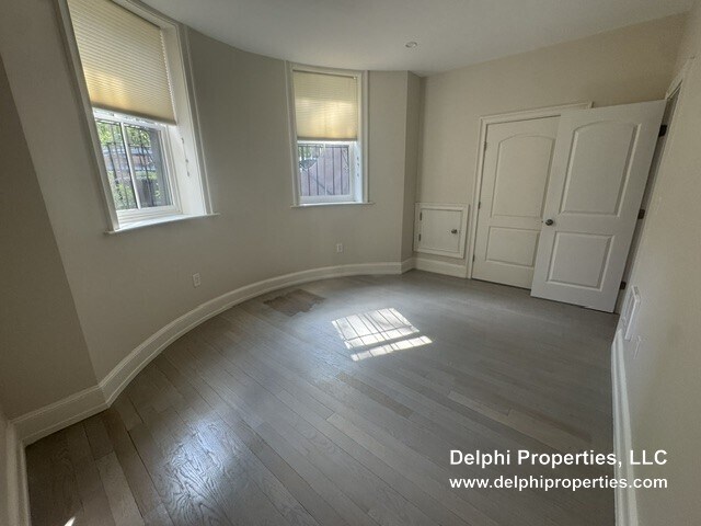 Building Photo - 554 Massachusetts Ave