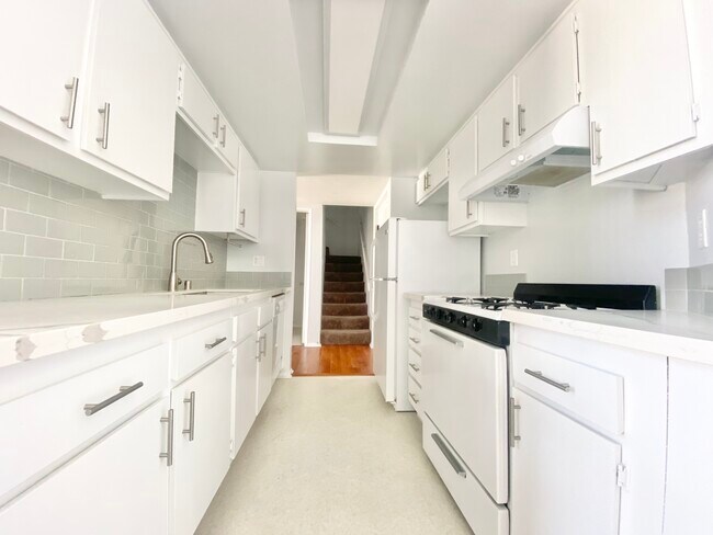 Foto del edificio - 3759 S Canfield Ave