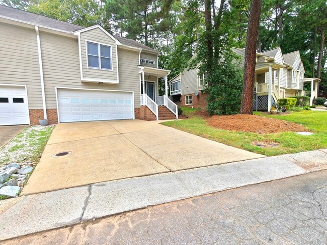 Building Photo - 108 Kingsley Woods Dr