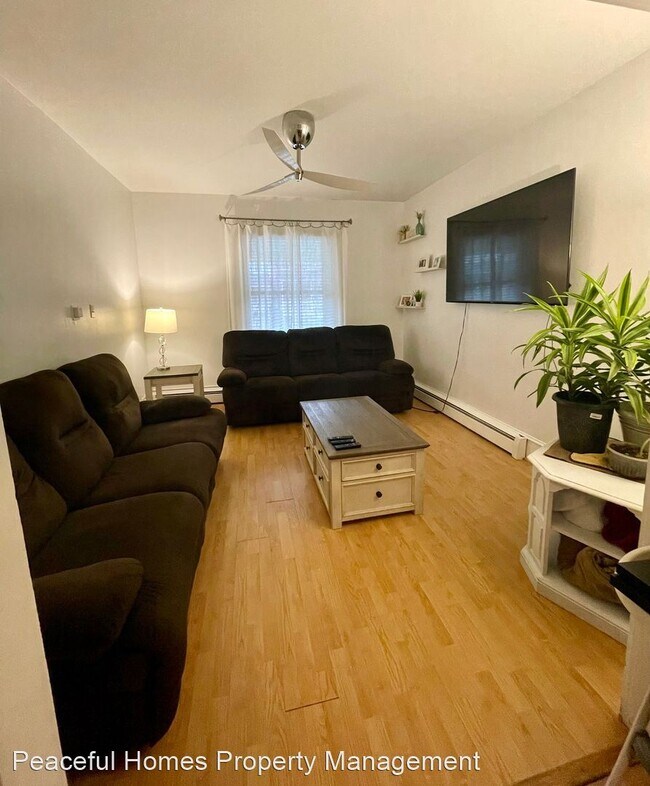 Foto del edificio - 4 br, 2 bath House - 35 W New St