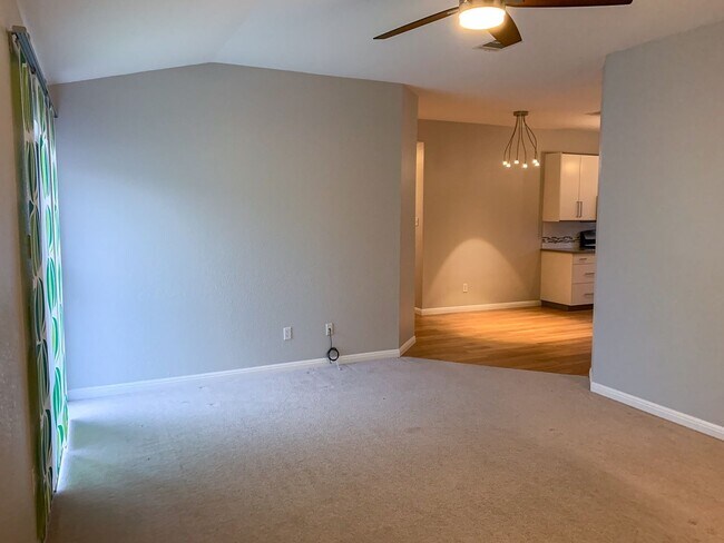 Building Photo - Great Cedar Park Home - Come See TODAY!