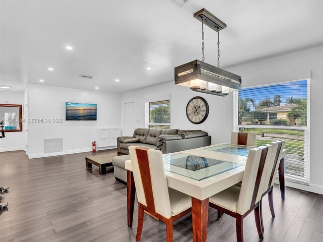 Building Photo - 1459 Rodman St