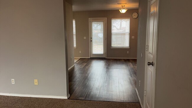 Foto del edificio - Cute 2 bedroom 2 bath!