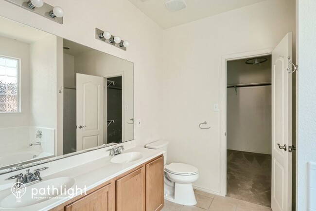 Building Photo - 103 Hollow Tree Drive, Red Oak, TX, 75154