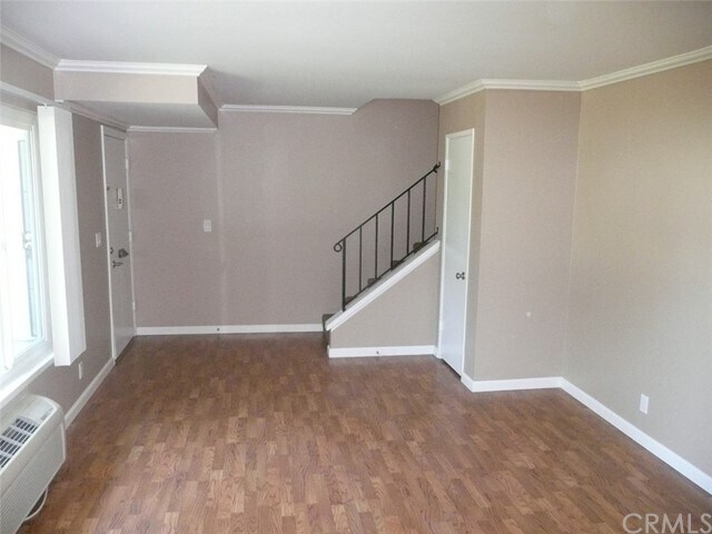 Building Photo - 1722 Mitchell Ave
