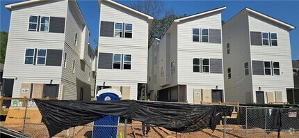 Building Photo - 399 Elm St NW
