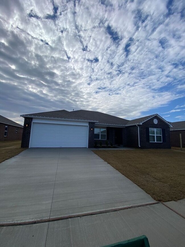 Building Photo - BRAND NEW Four Bedroom | Two Bath Home in ...