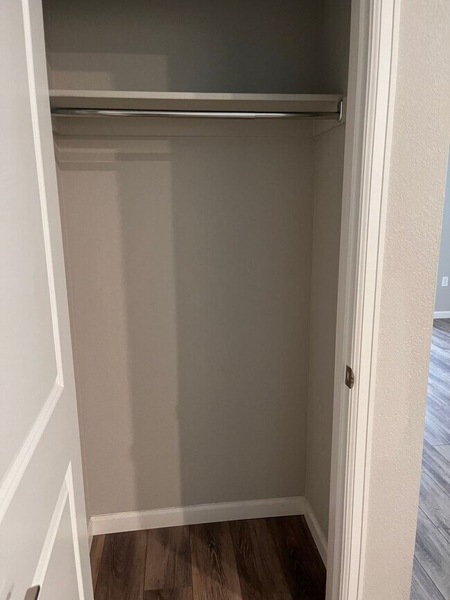 Foto del edificio - 2 Bedroom Condo in Aurora