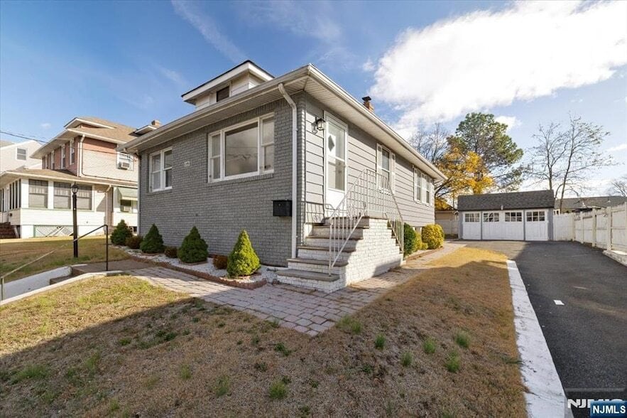 Foto principal - 79 Lincoln Ave