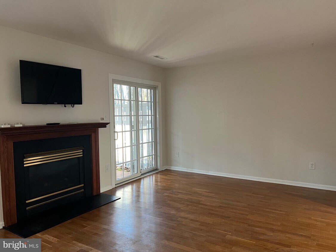 43 Alexandra Ct, Evesham, NJ 08053 Townhome Rentals in Evesham NJ