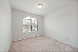 Building Photo - 8706 Sunbury Oak Cir
