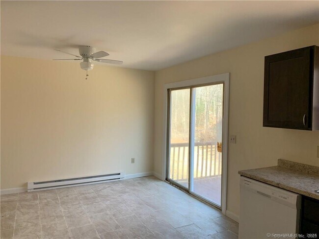 Foto del edificio - 538 Cow Hill Rd