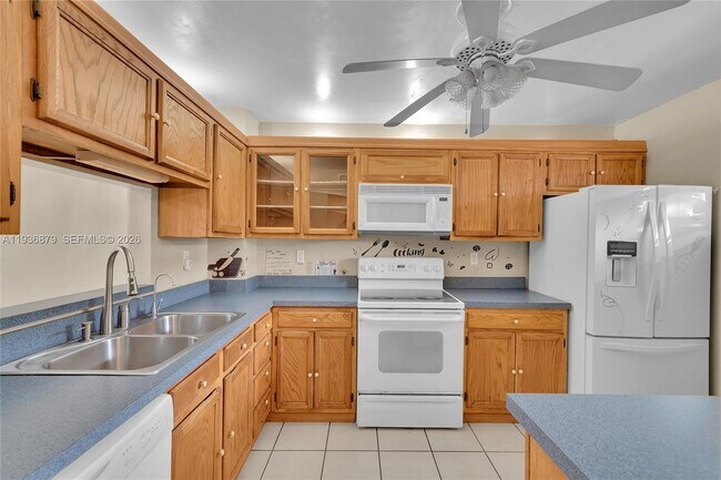 Foto del edificio - 1100 NW 87th Ave