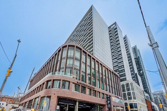Building Photo - 480 Front St W