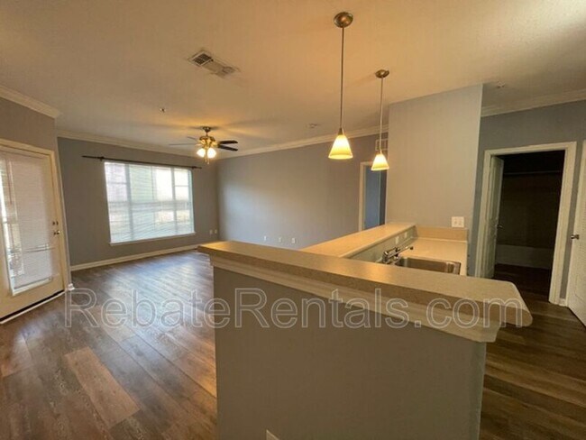 Building Photo - 8290 Gate Pkwy W